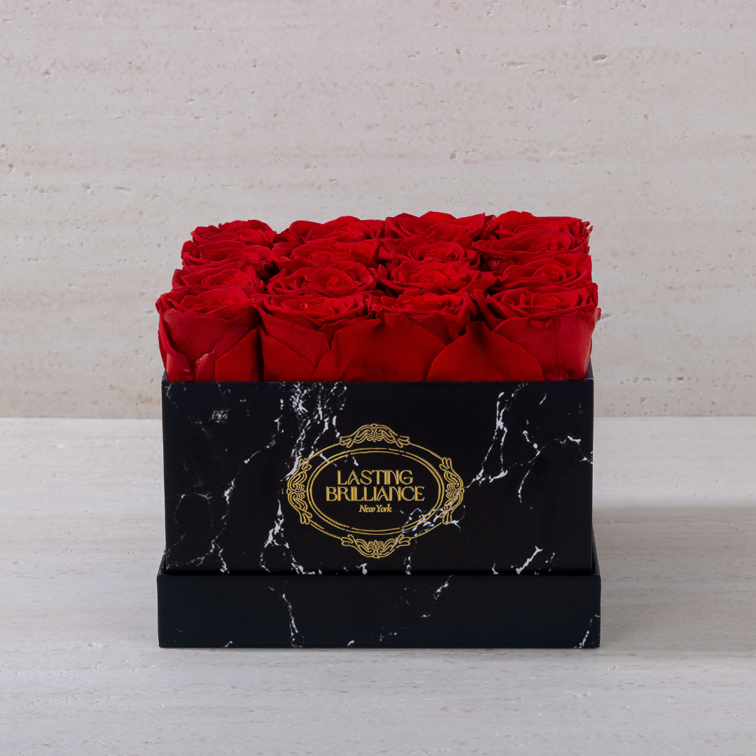 16 Roses In Black Marble (Pre-order)
